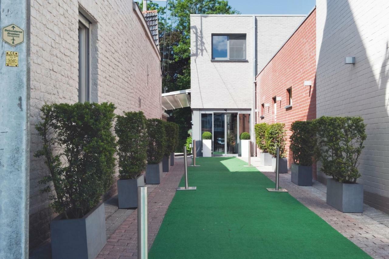 Feestzaal De Kroon Diksmuide Exteriör bild